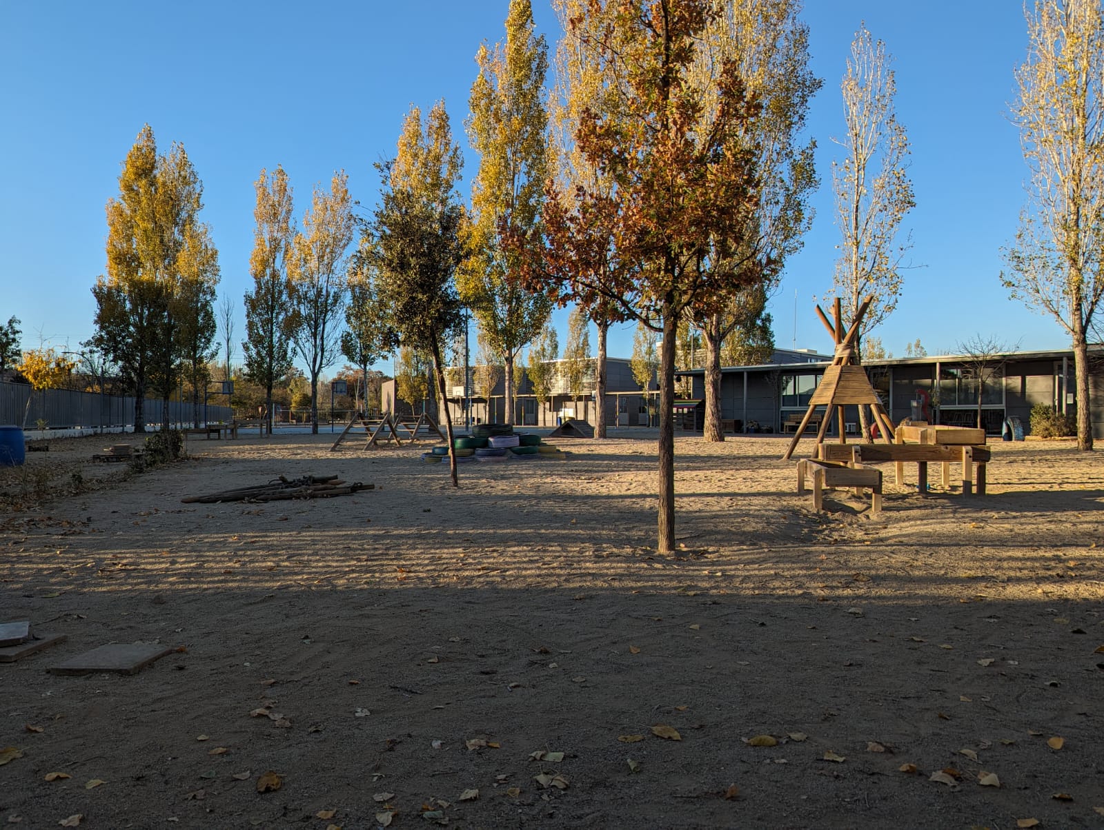 L'Ajuntament reprèn aquest mandat la reforma del pati de l'Escola Mogent 