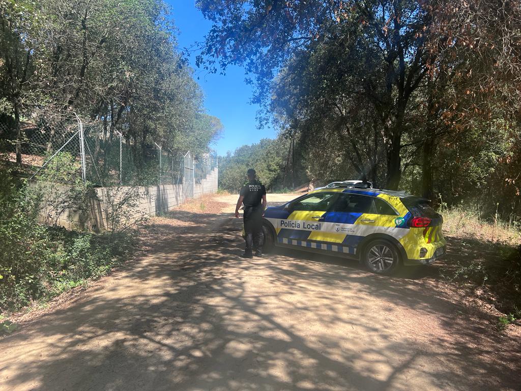 Controls d'accés als vehicles a les zones forestals per garantir la seguretat del veïnat i la protecció del medi ambient