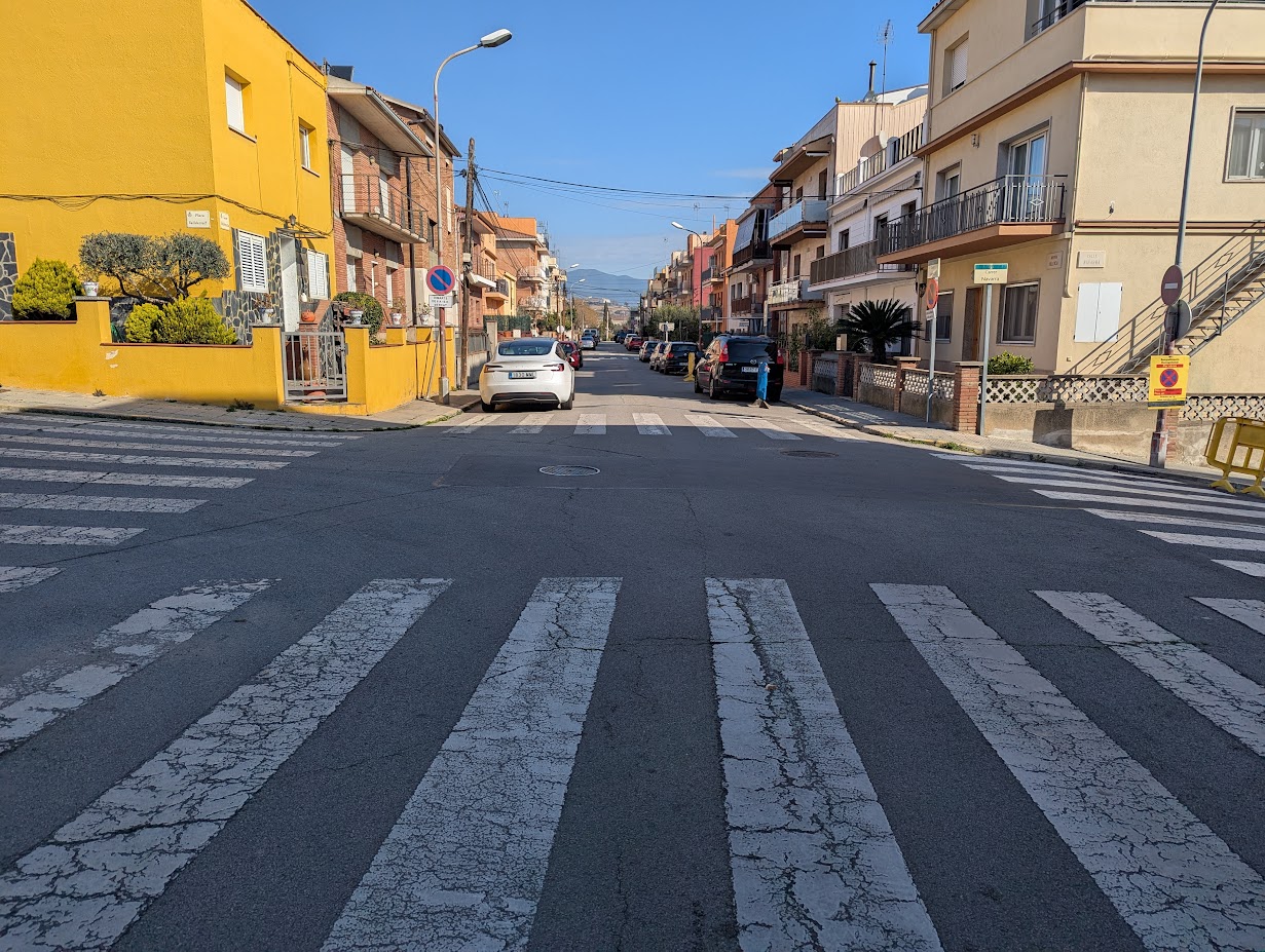 El Ple aprova destinar prop d'un milió d'euros a noves actuacions d'asfaltat al municipi